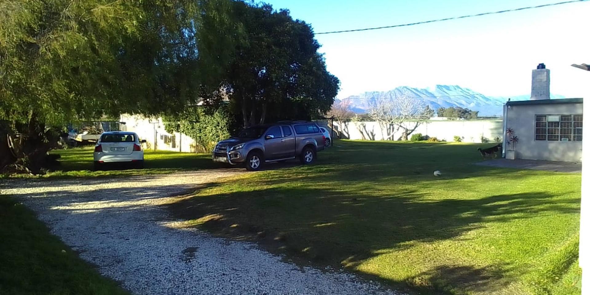 Image 2 of 6