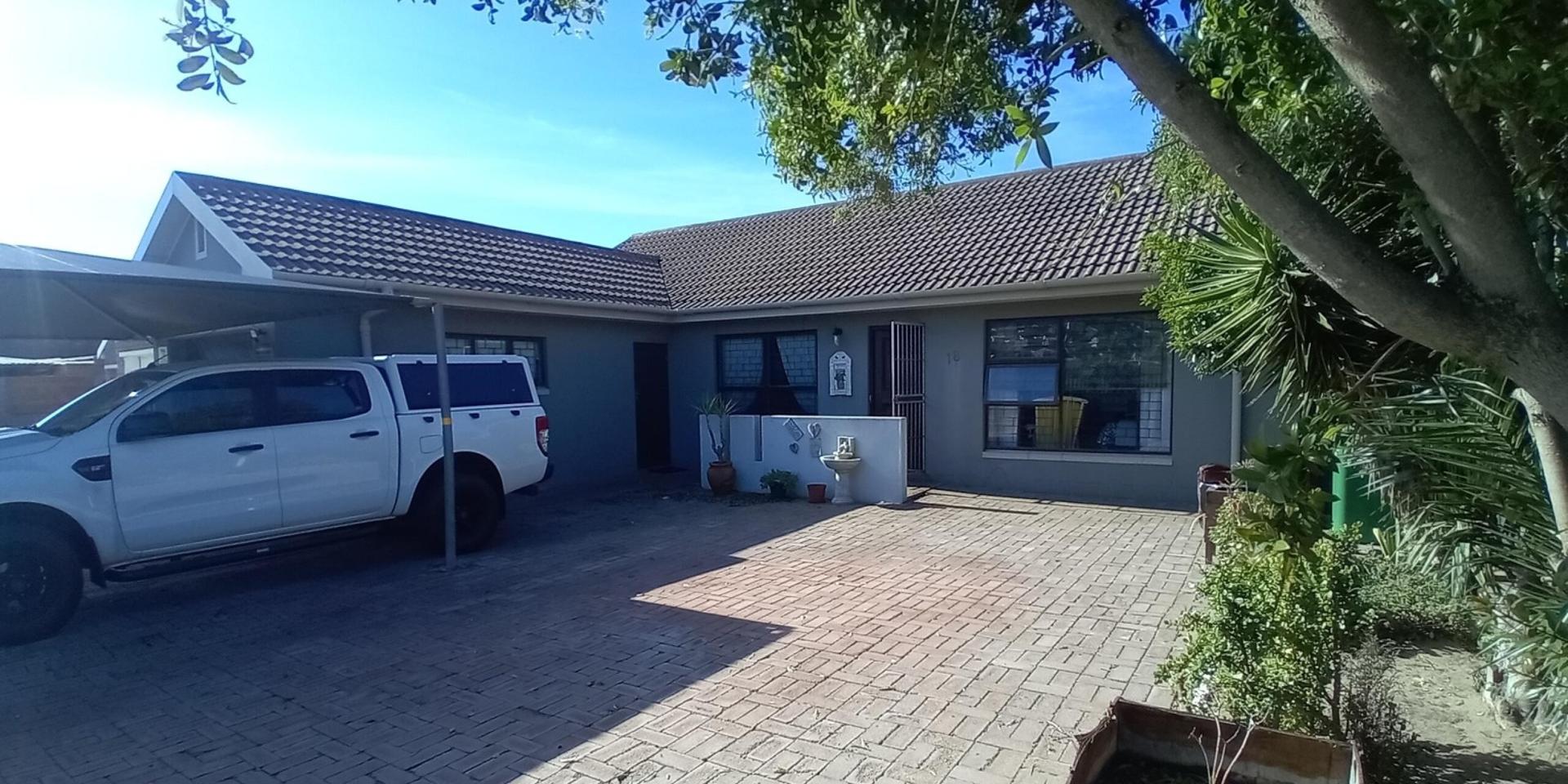 Image 4 of 6