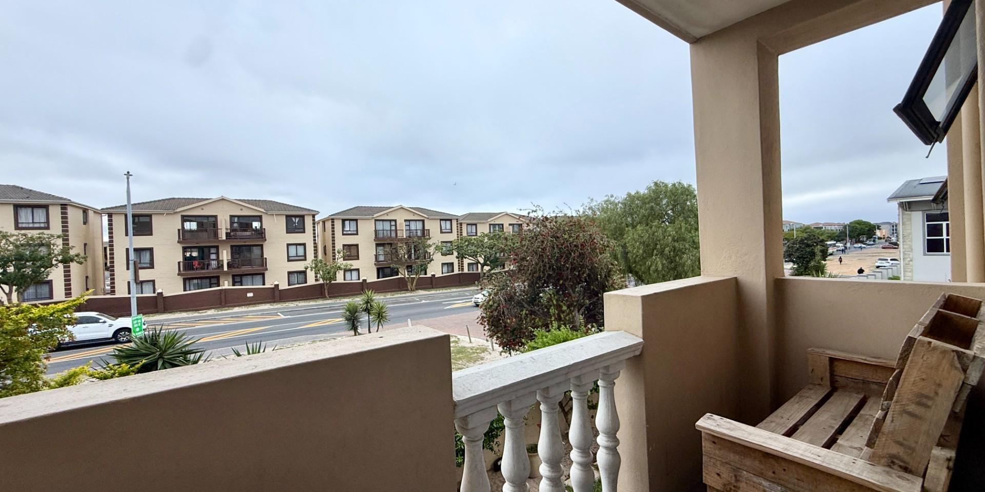 Image 2 of 6