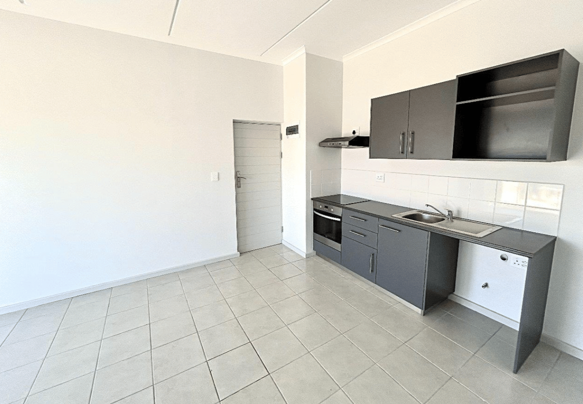 Image 2 of 6