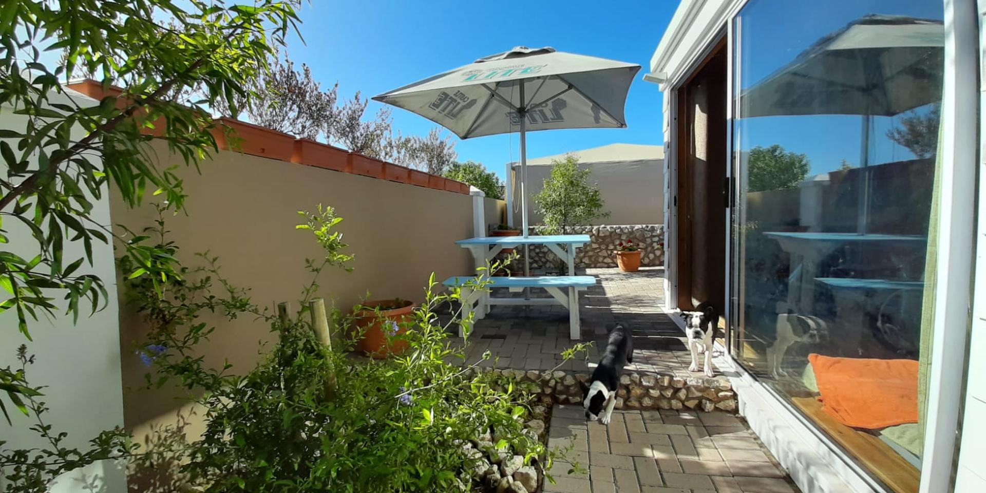 Image 3 of 6