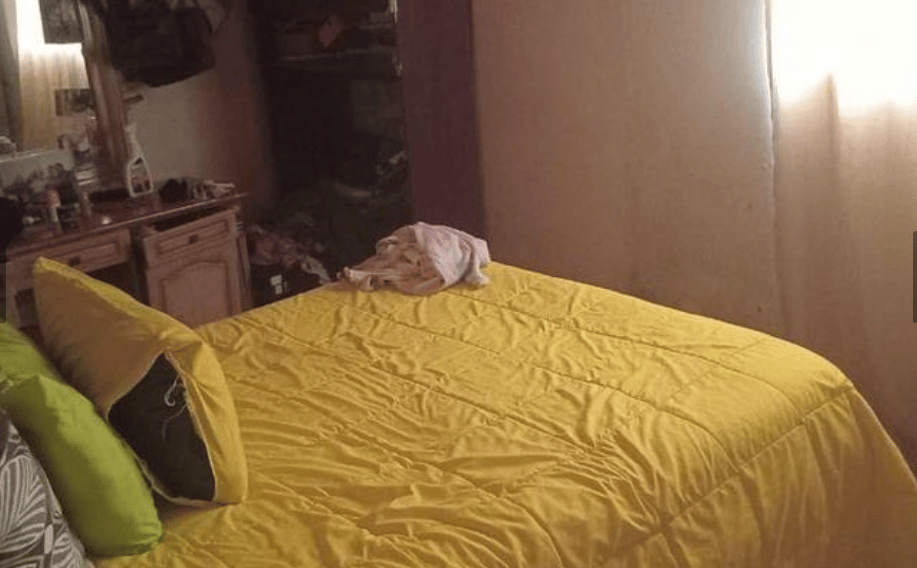 Image 4 of 6