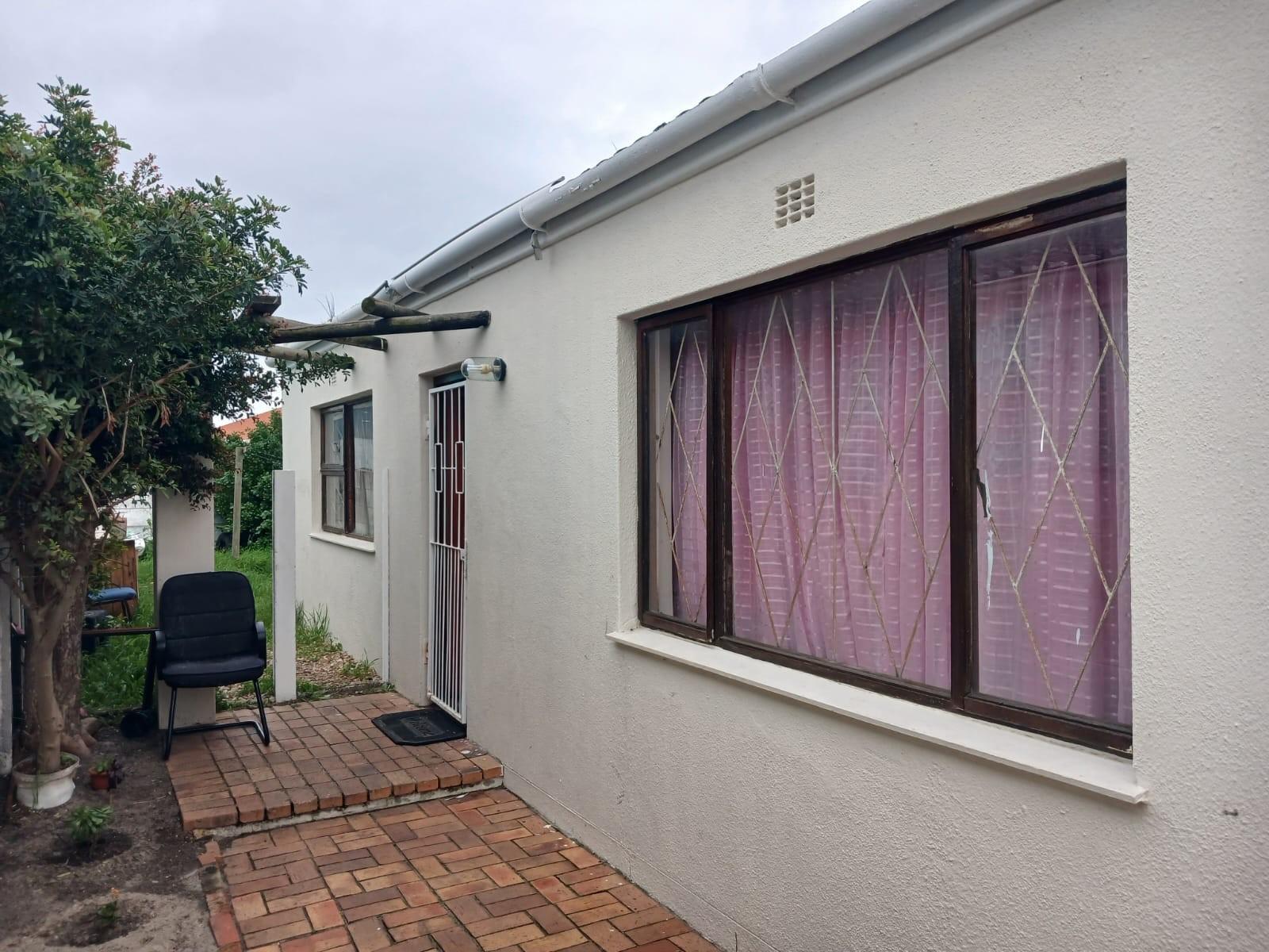Image 2 of 6