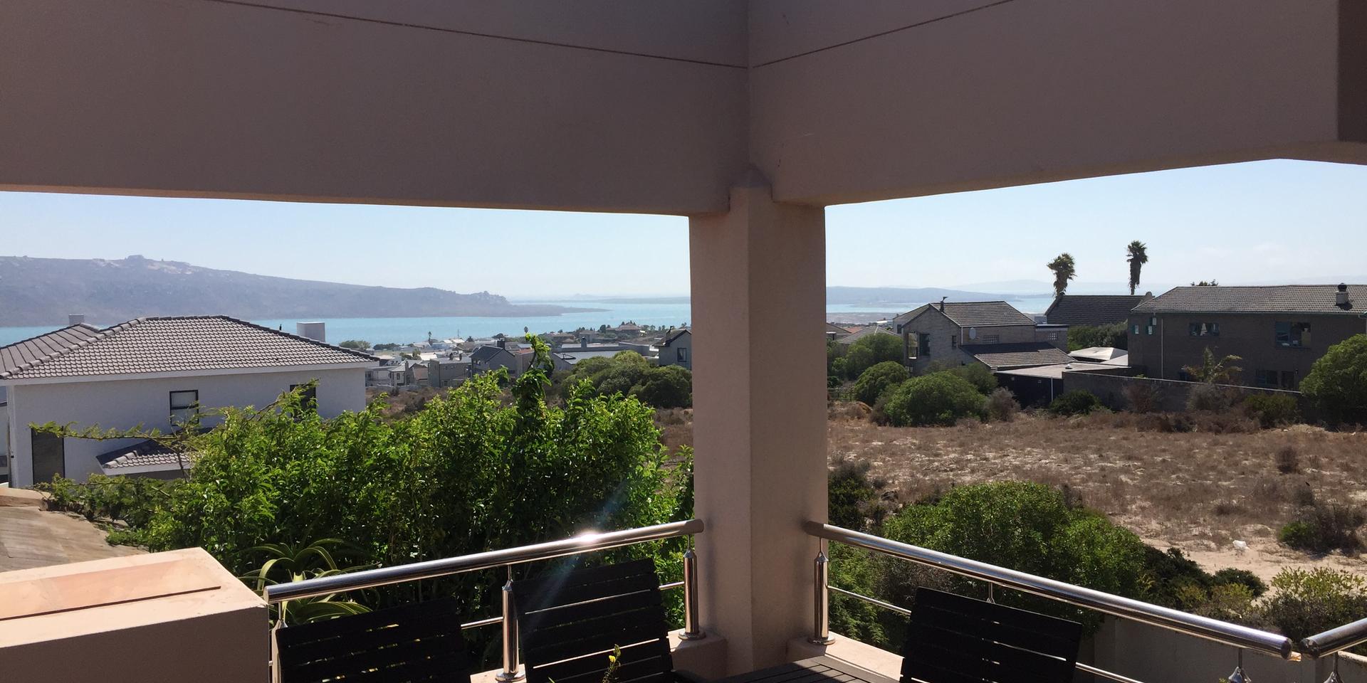 Image 2 of 6