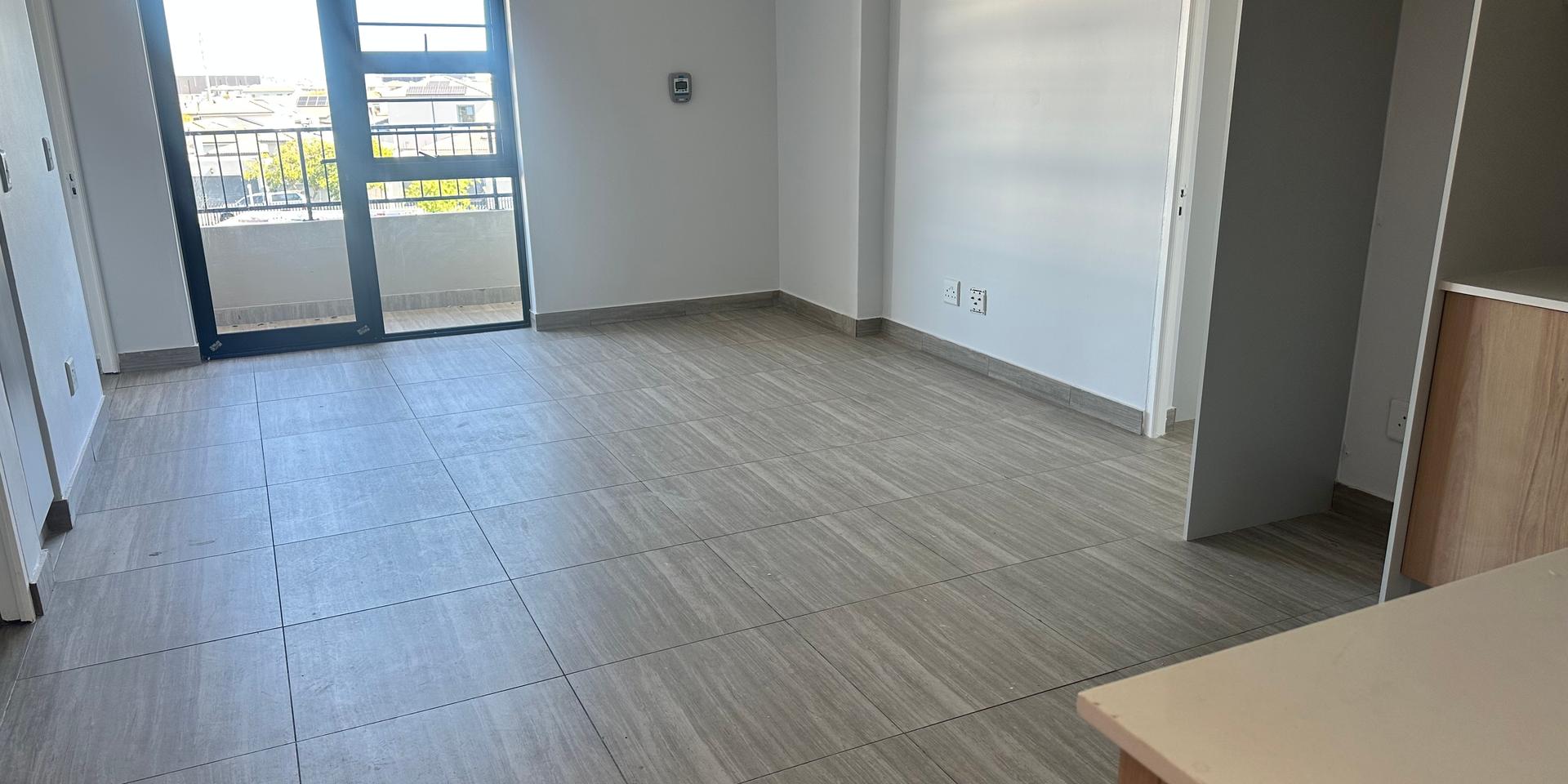 Image 3 of 6