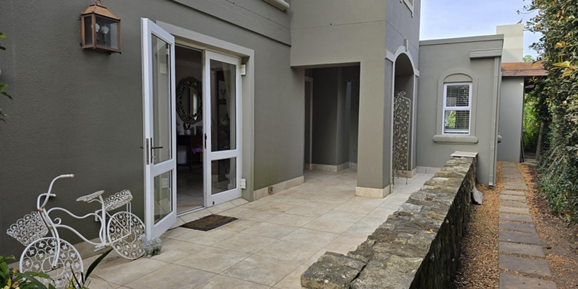Image 4 of 6