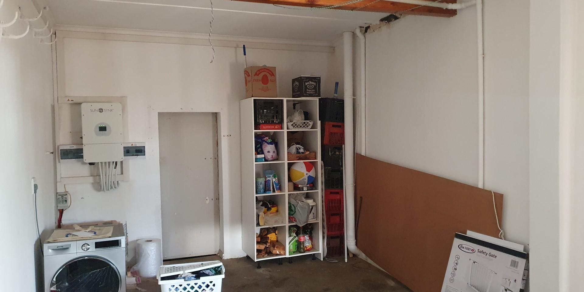 Image 4 of 6