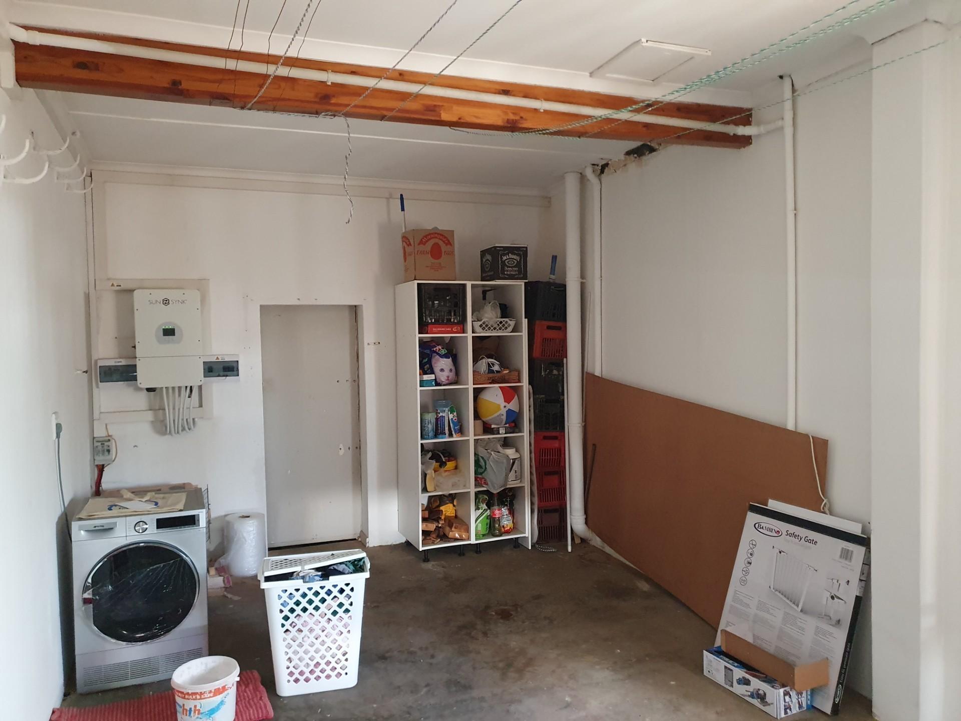 Image 4 of 6