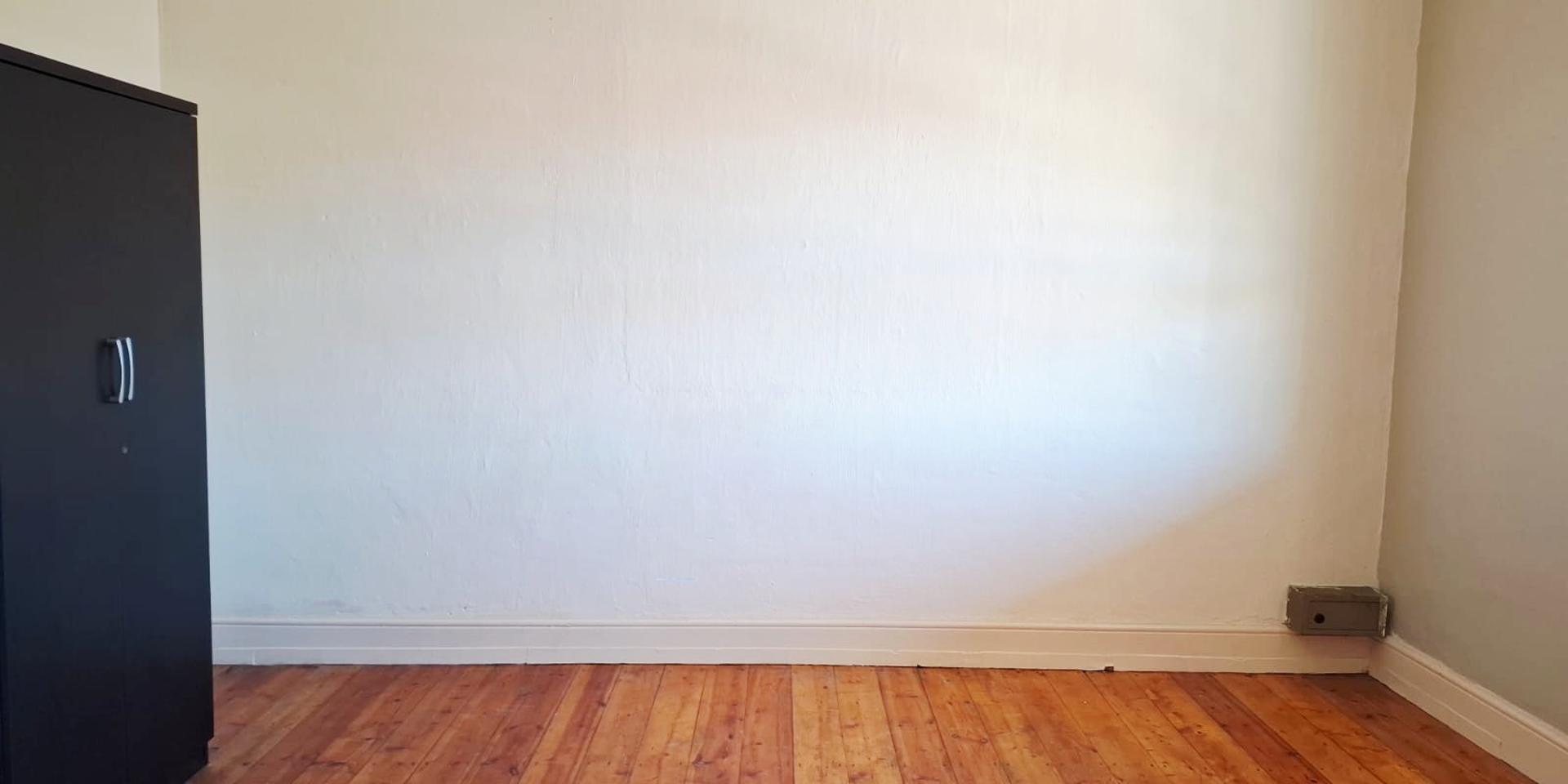 Image 5 of 6