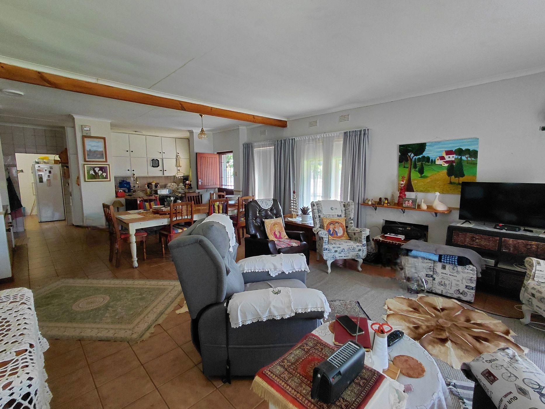 Image 4 of 6