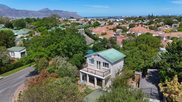 Main property image