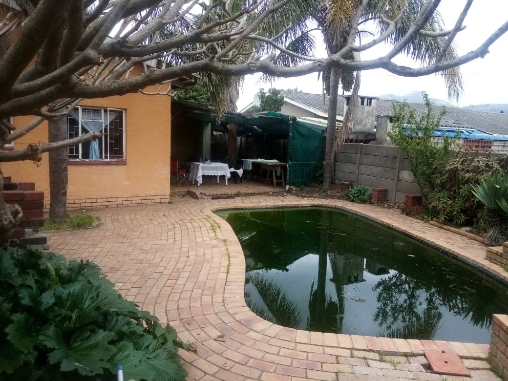 Image 4 of 6