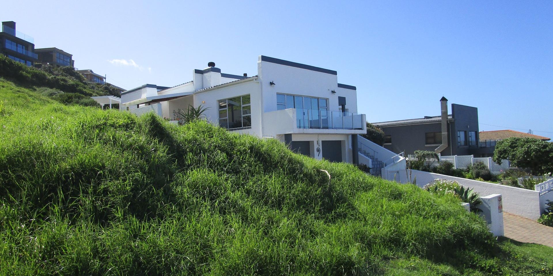 Image 4 of 6