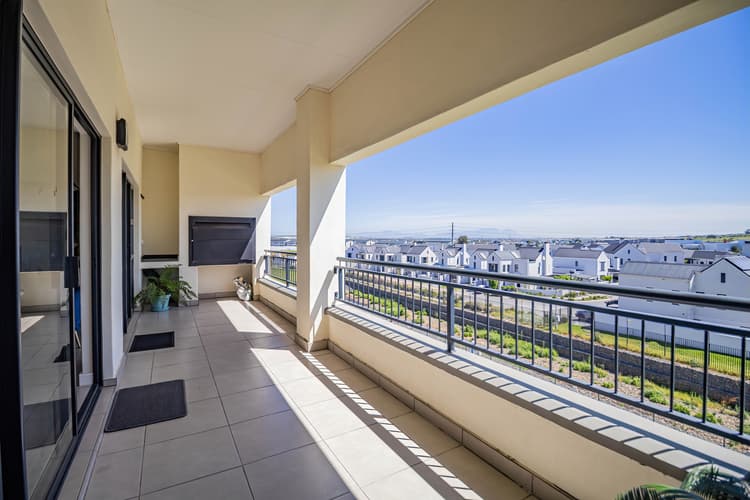 Main property image