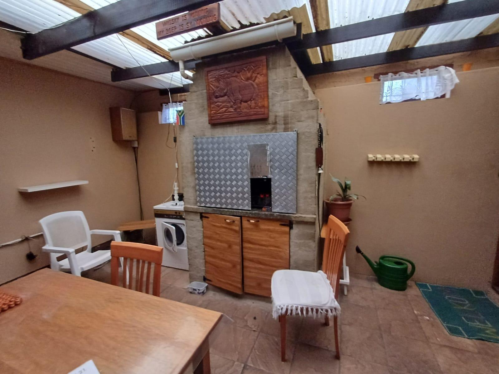 Image 3 of 6