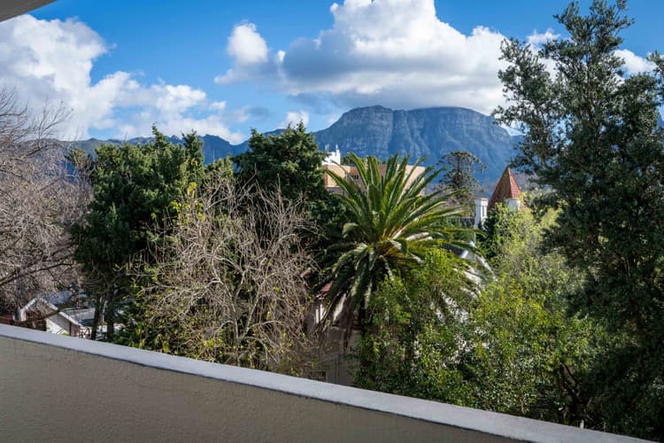 Main property image
