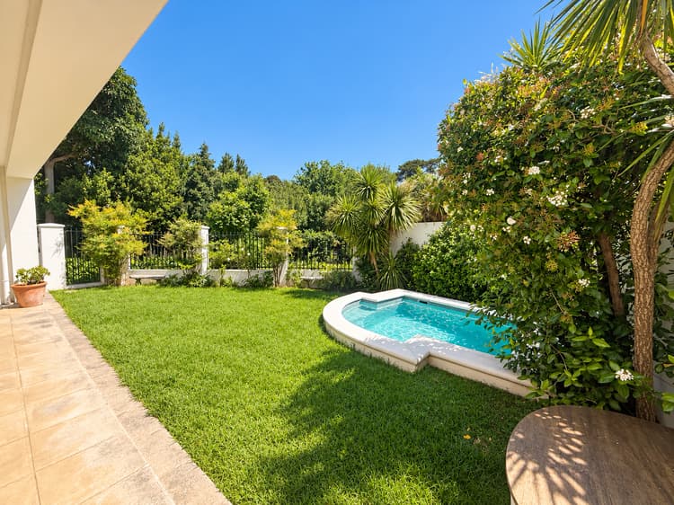 Main property image