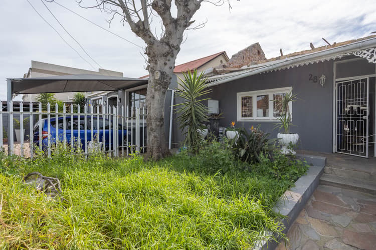 Main property image