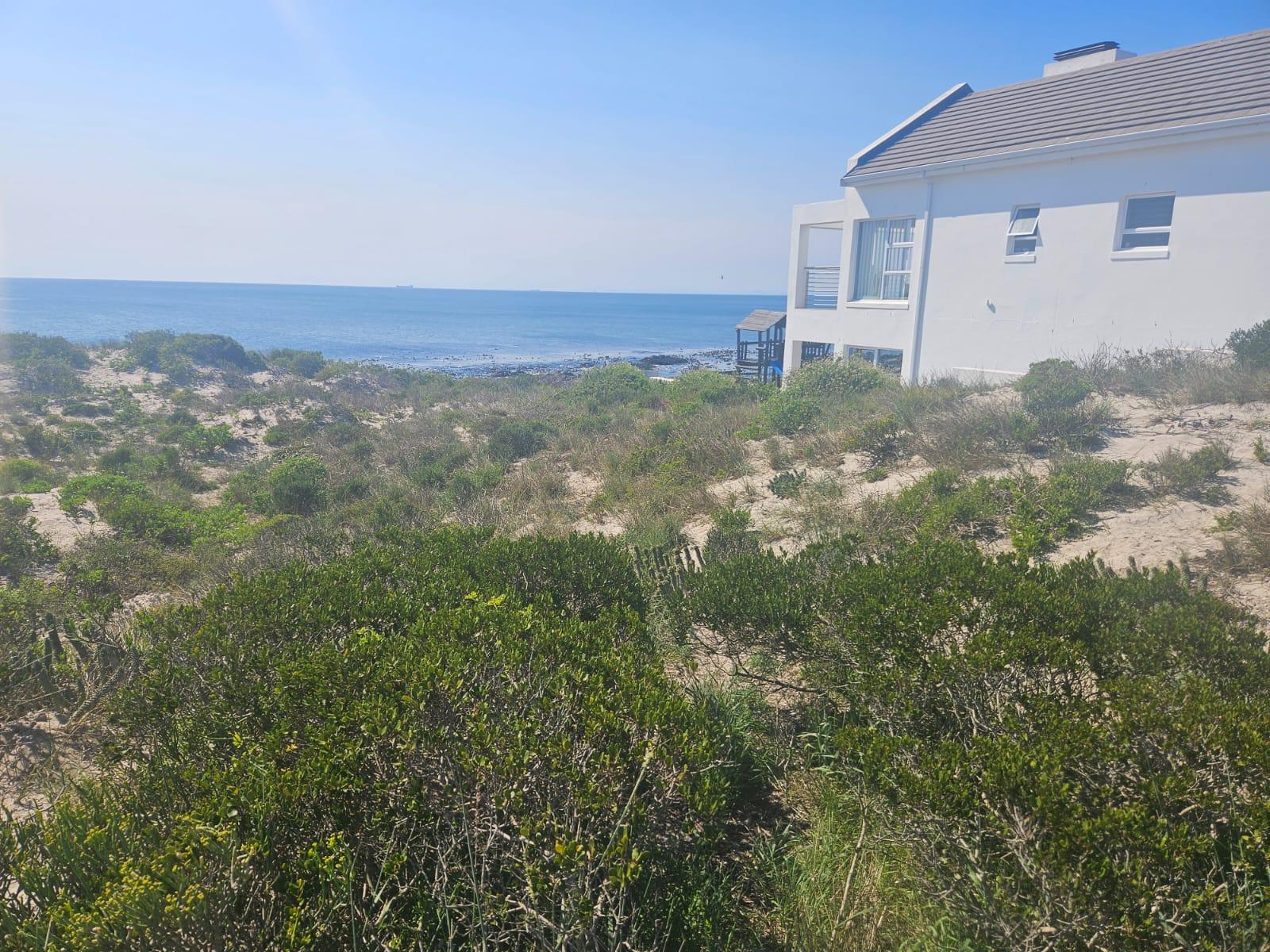 Image 4 of 6