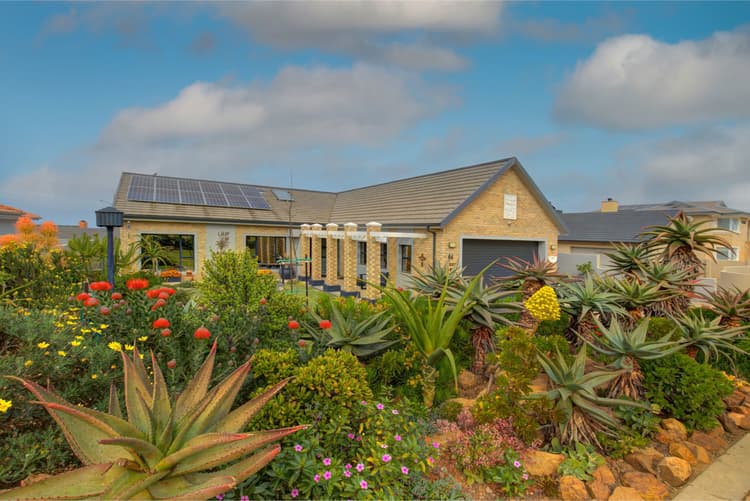 Main property image