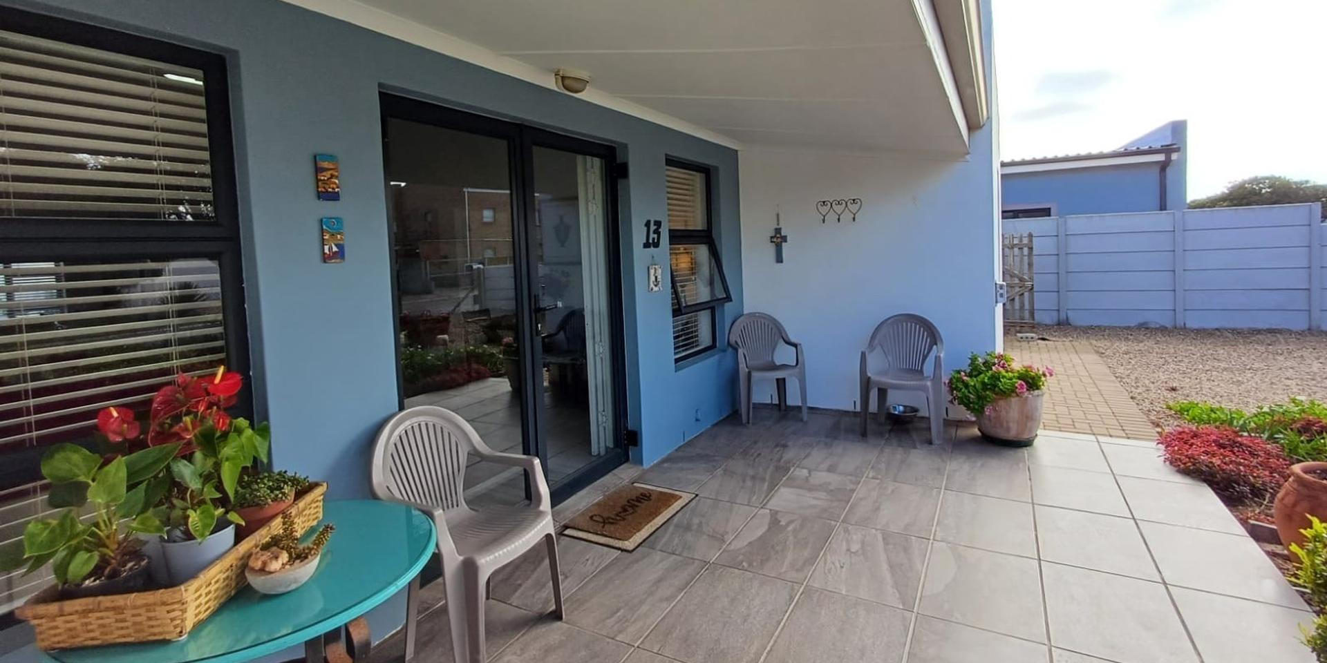 Image 4 of 6