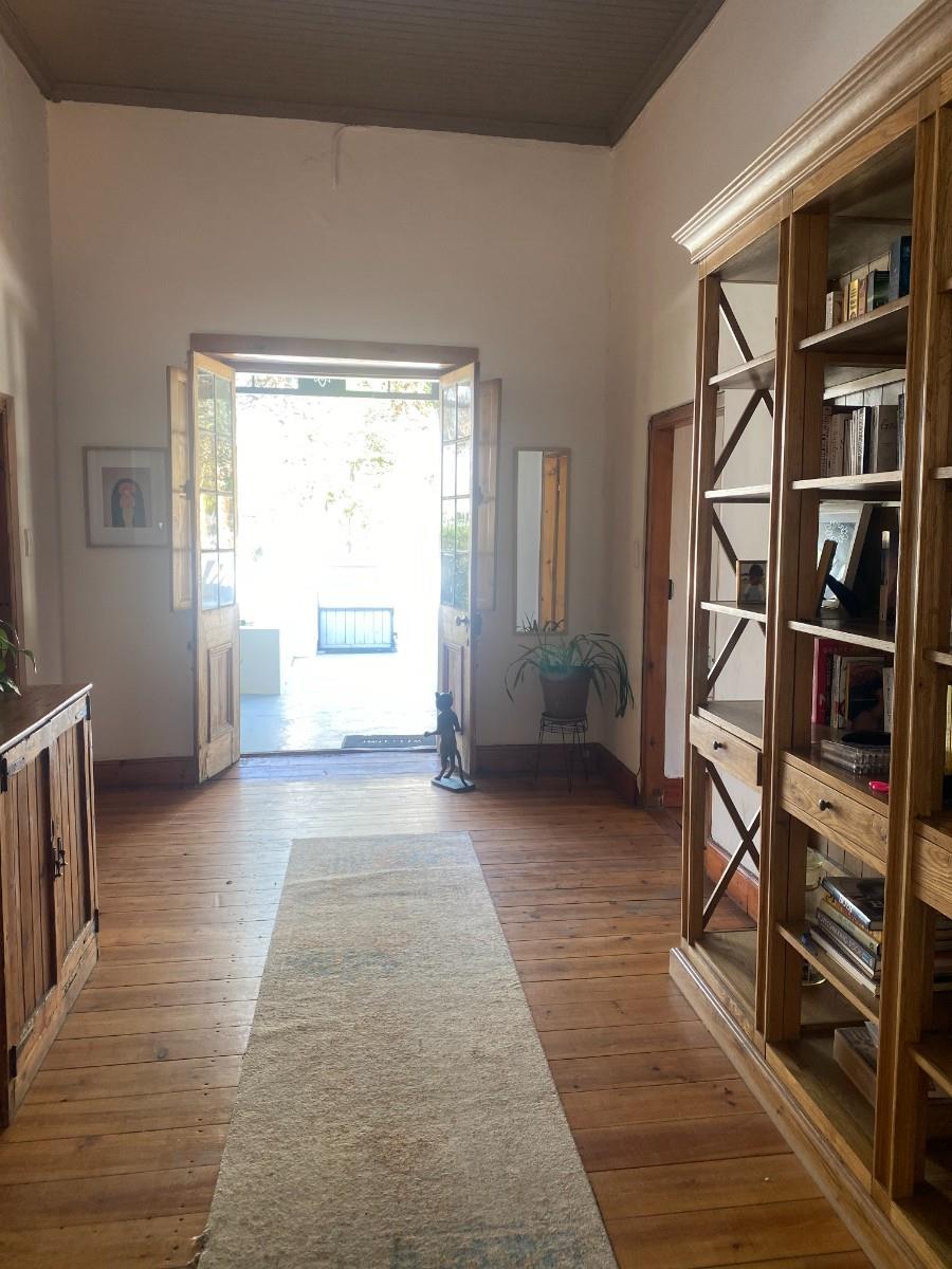 Image 4 of 6