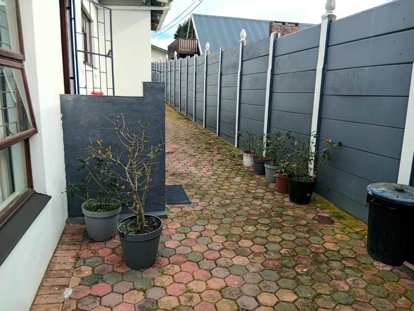 Image 5 of 6