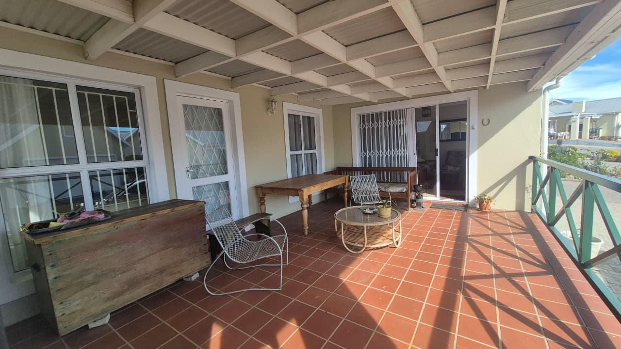 Image 3 of 6