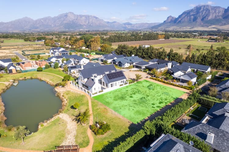 Main property image