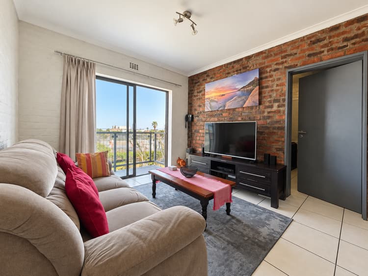Main property image