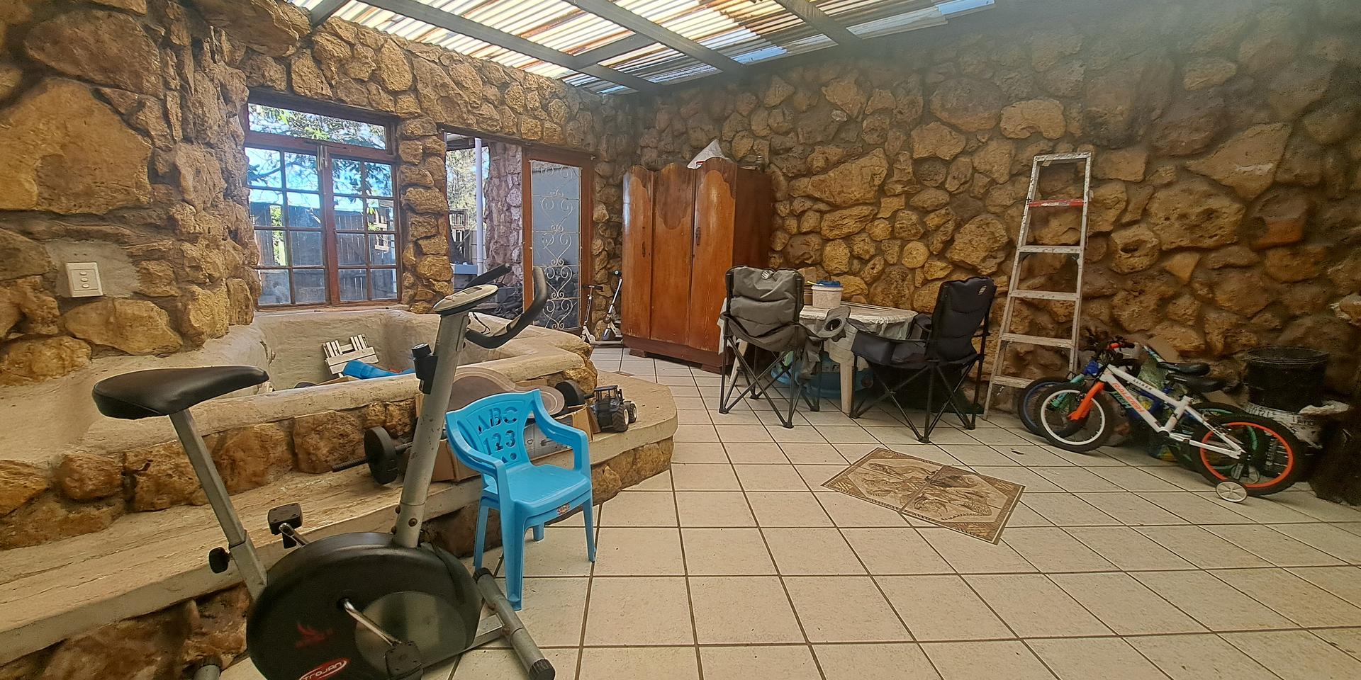 Image 5 of 6