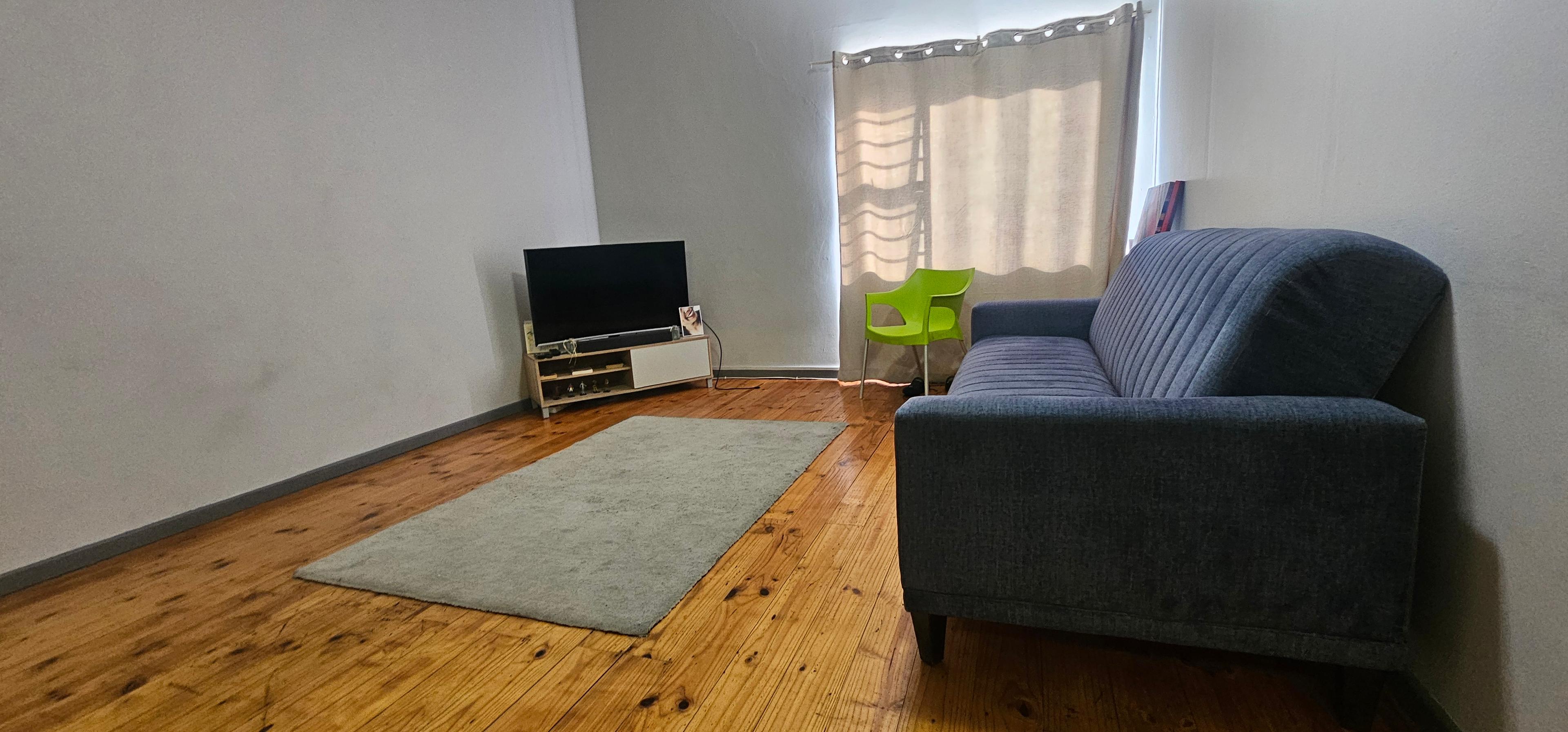 Image 2 of 6