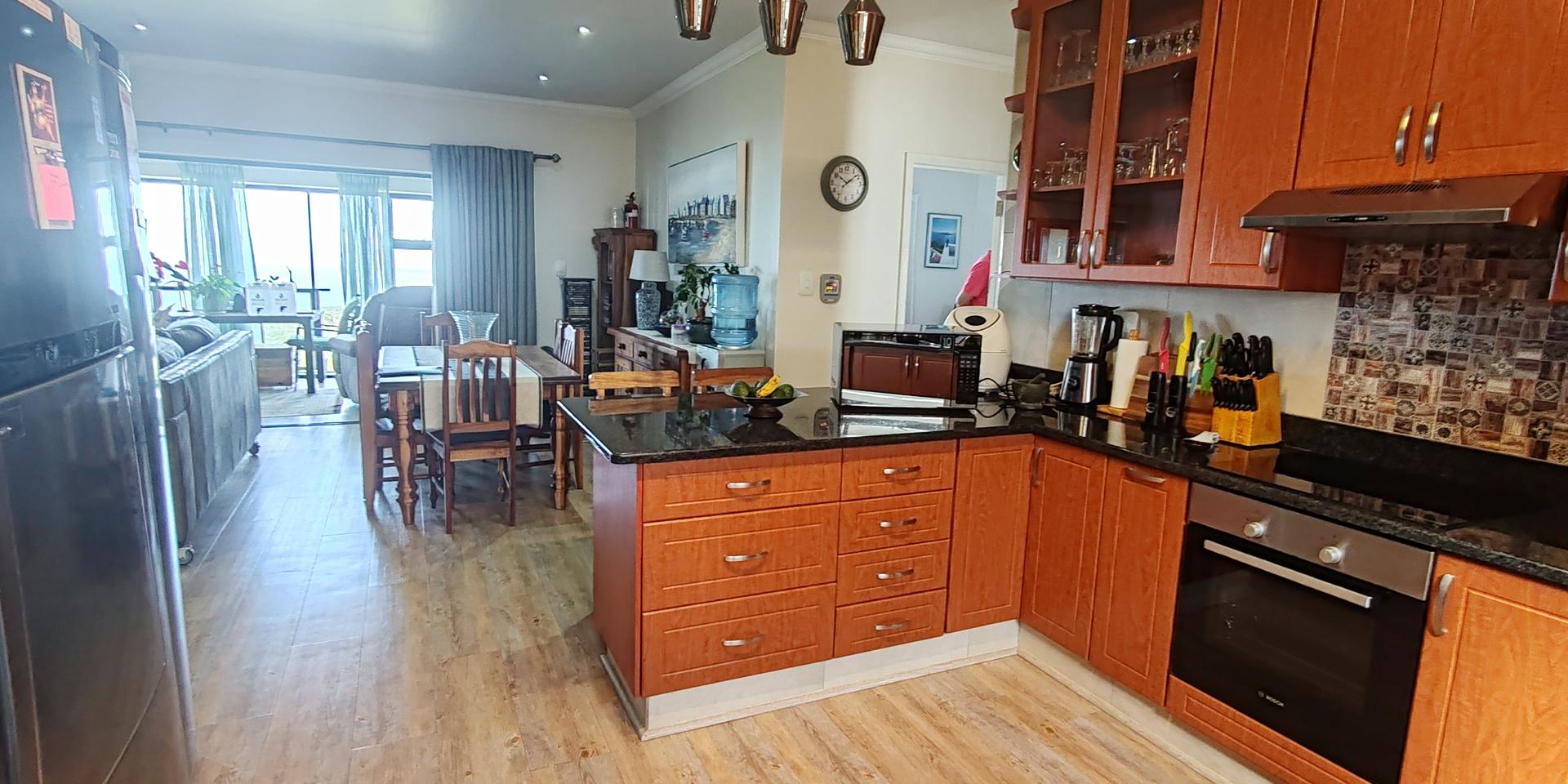 Image 2 of 6