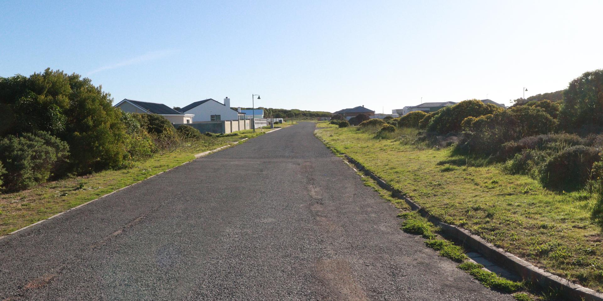 Image 4 of 6