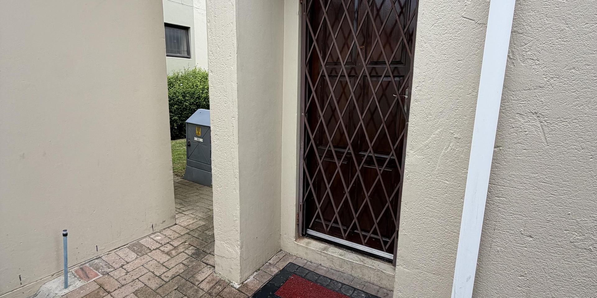 Image 3 of 6