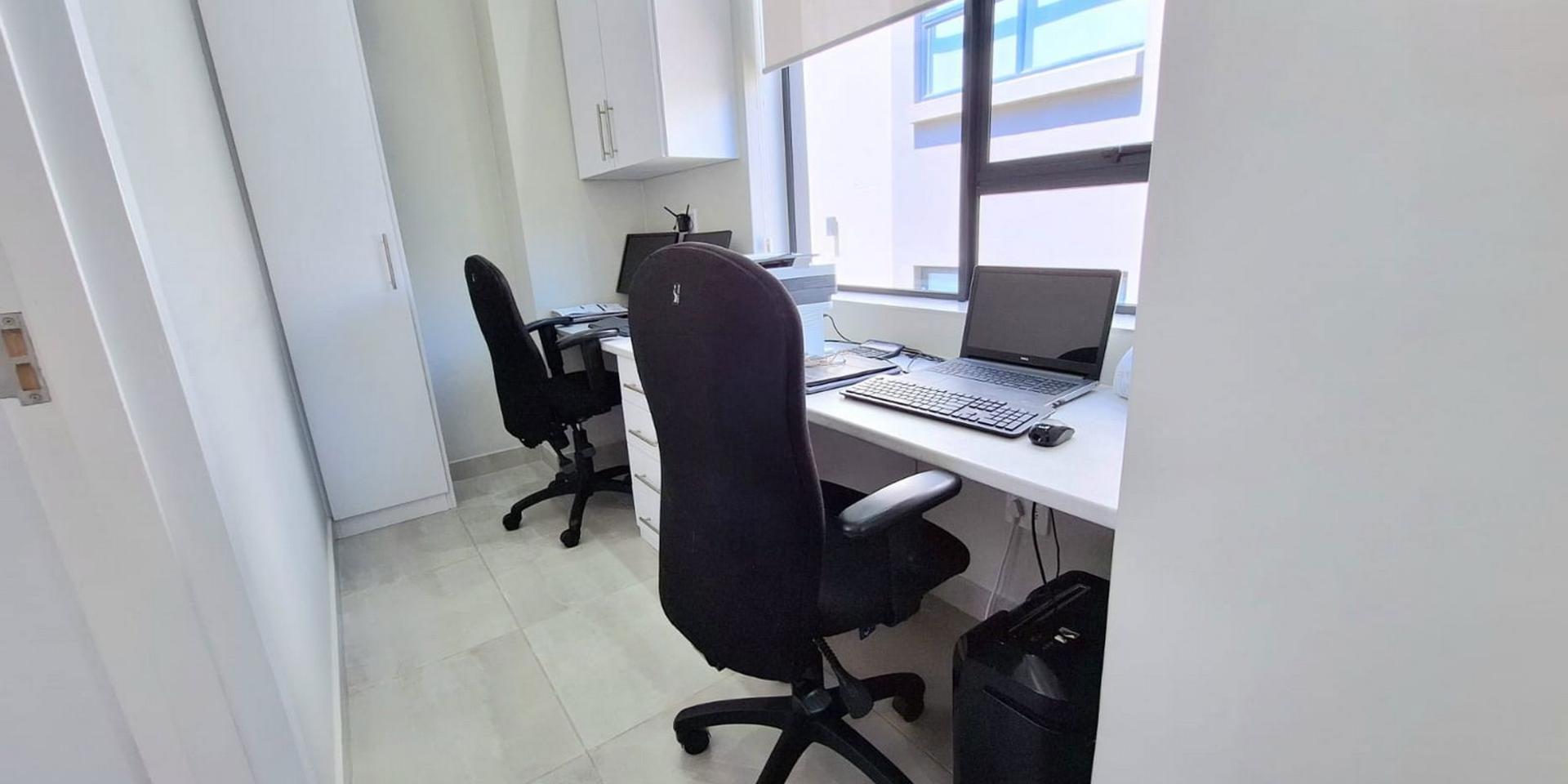 Image 5 of 6