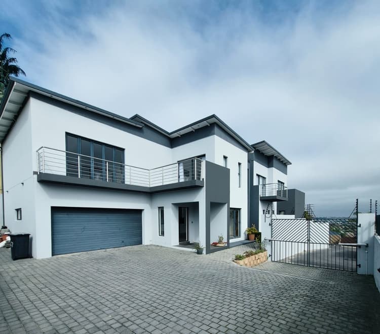 Main property image