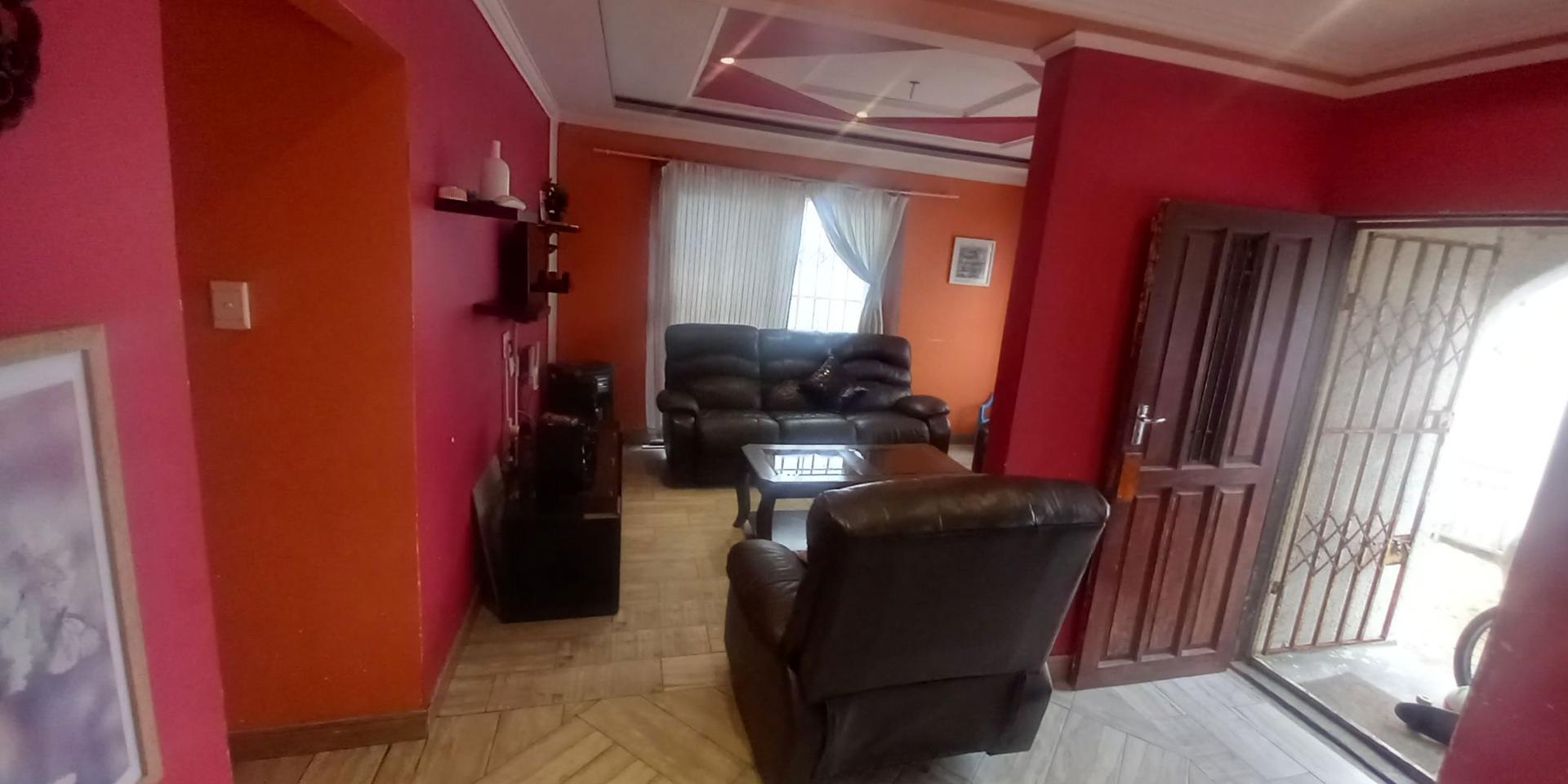 Image 3 of 6