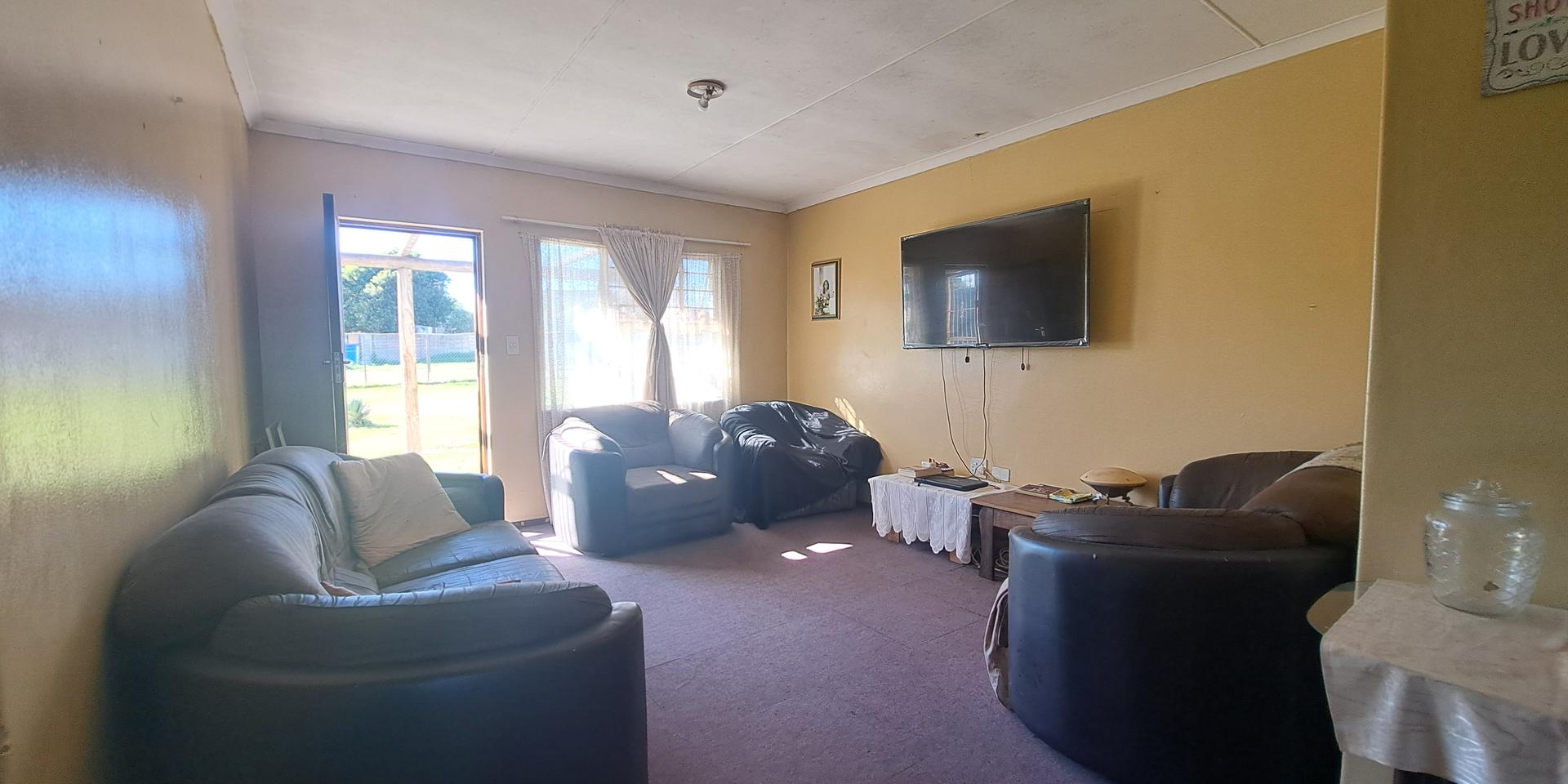 Image 5 of 6