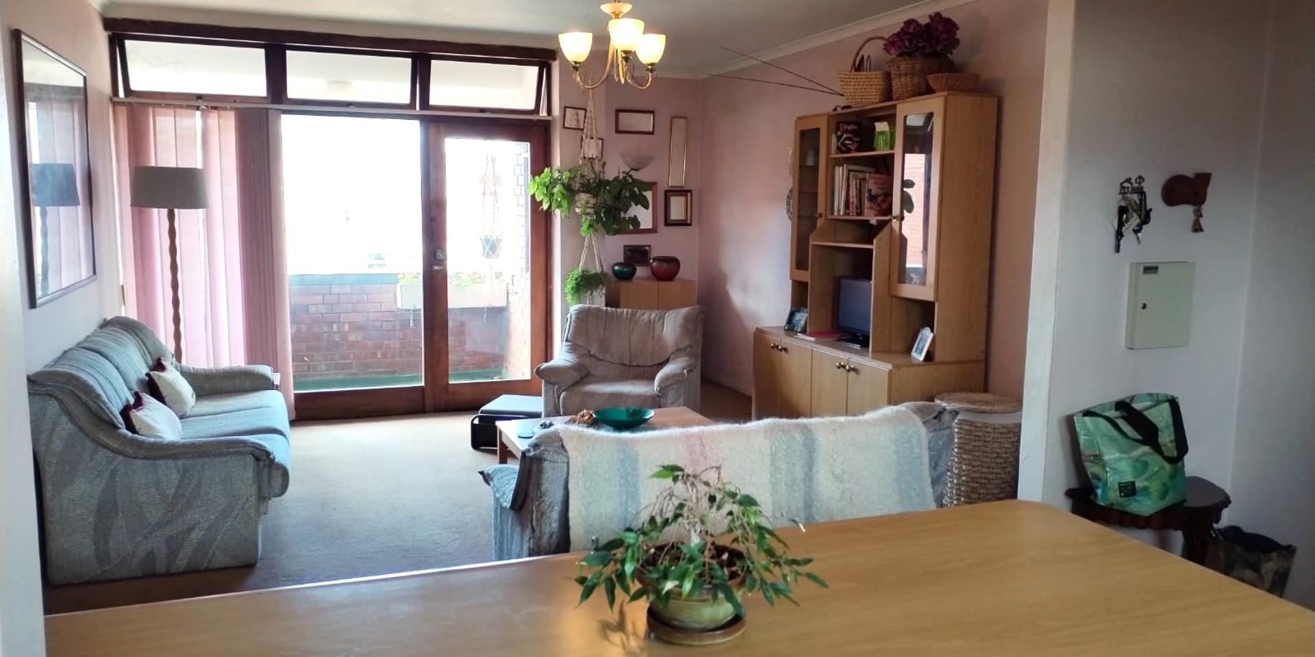 Image 2 of 6