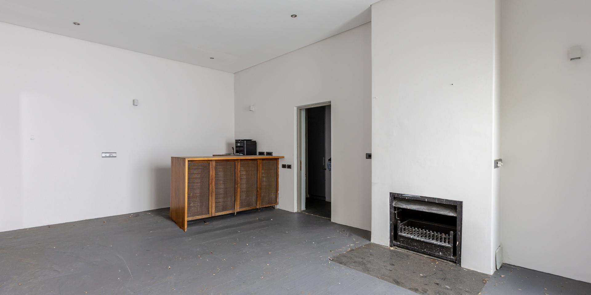 Image 5 of 6