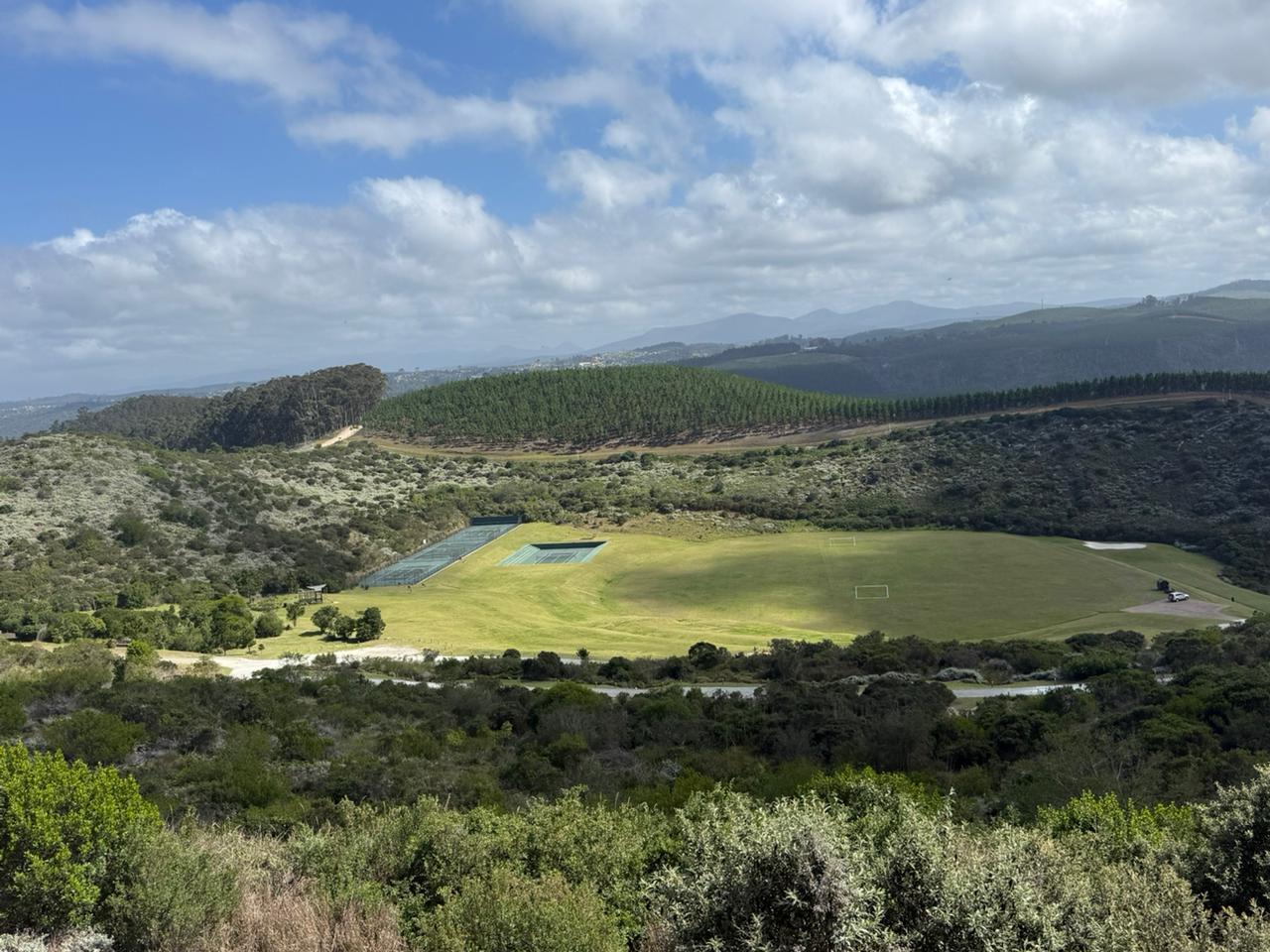 Image 2 of 6