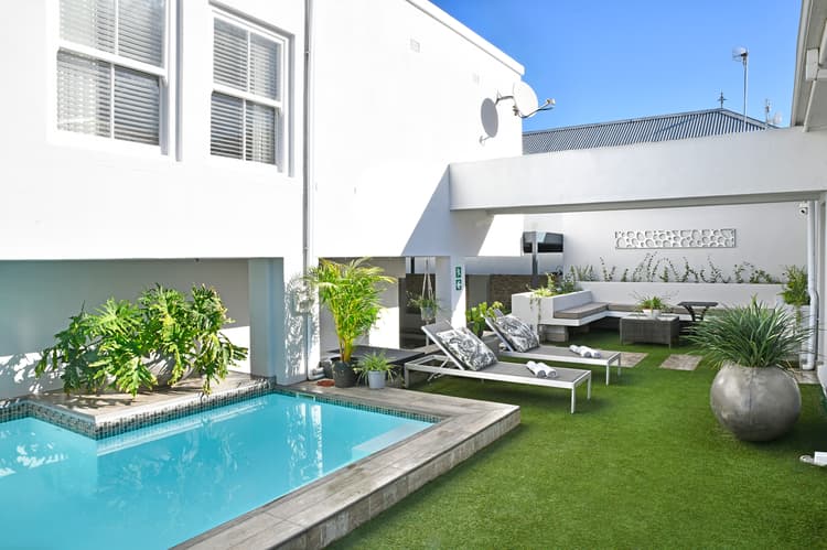 Main property image