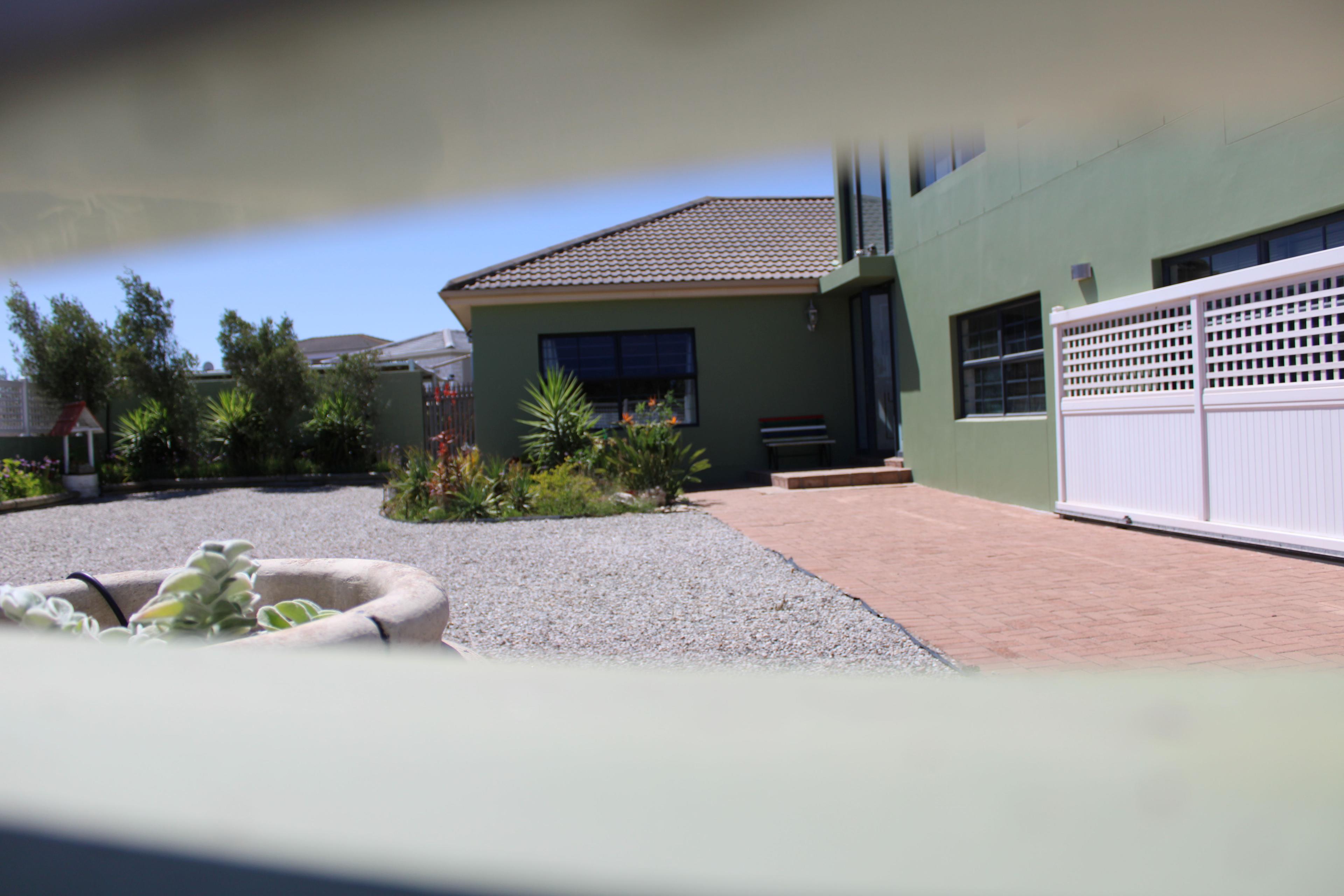 Image 5 of 6