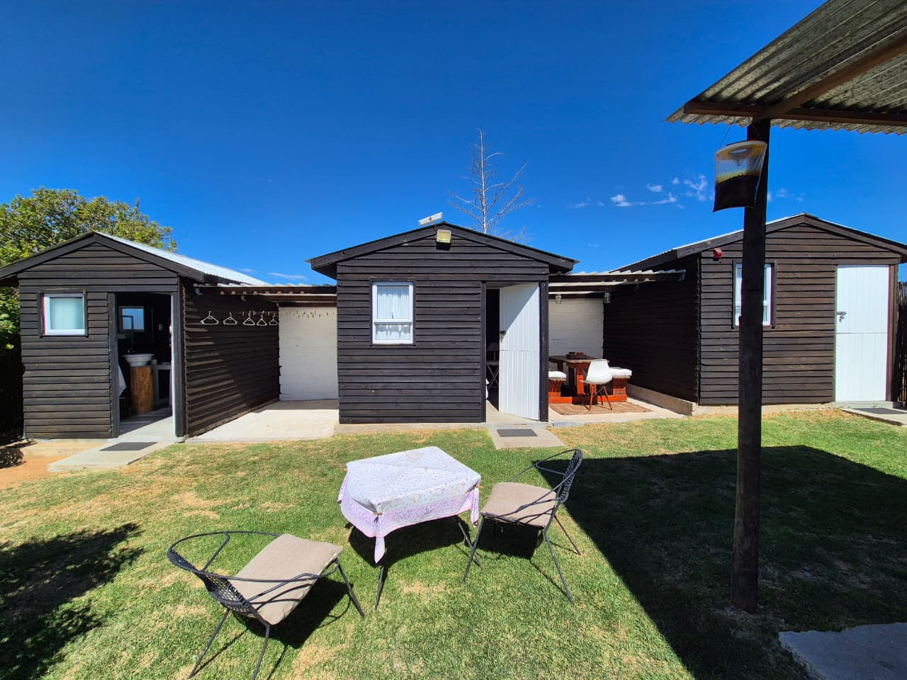 Image 4 of 6