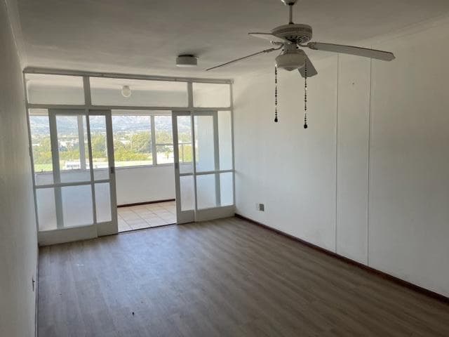 Image 4 of 6