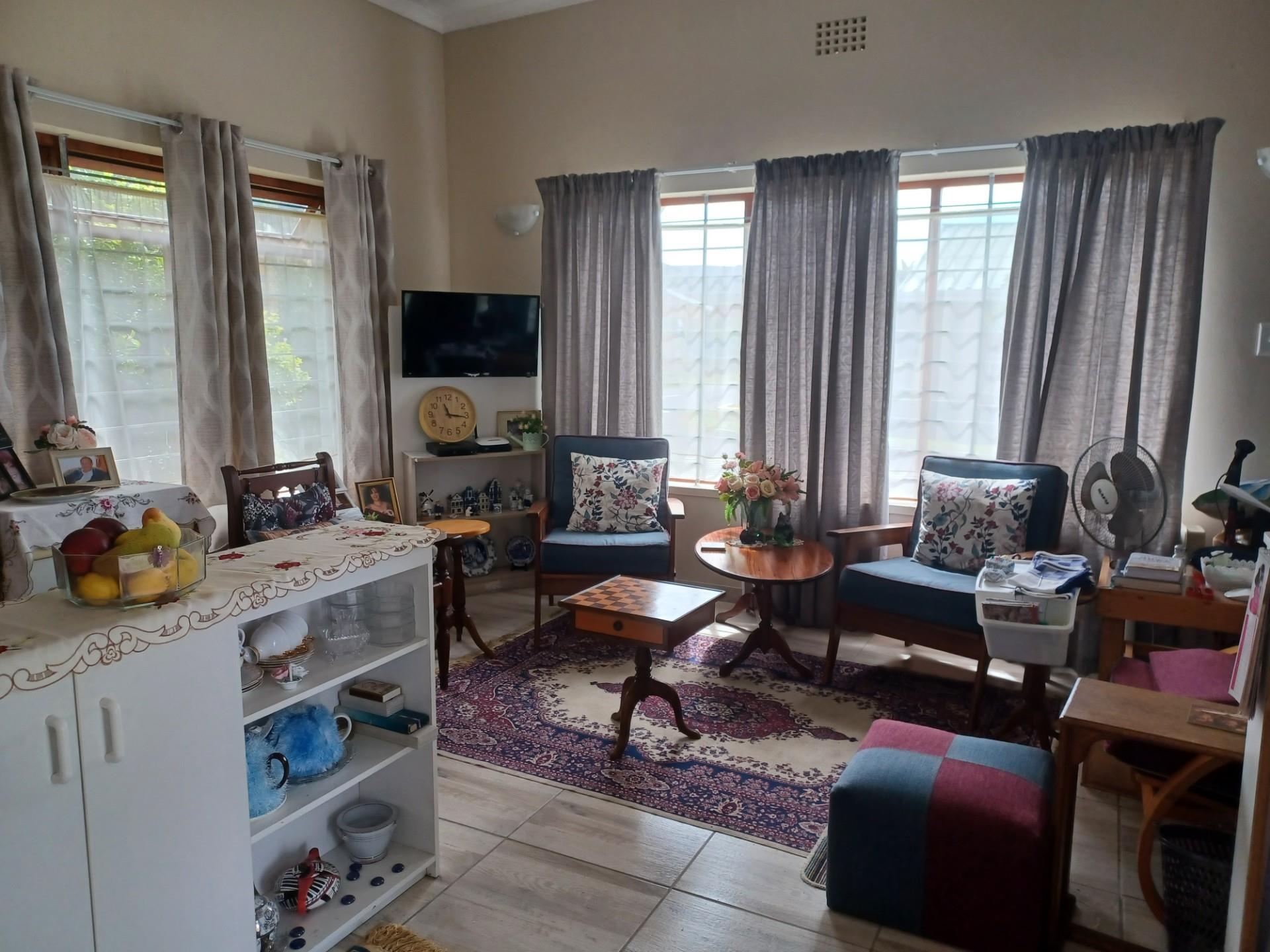 Image 2 of 6