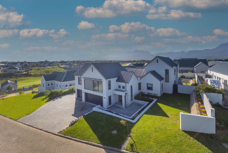 Main property image