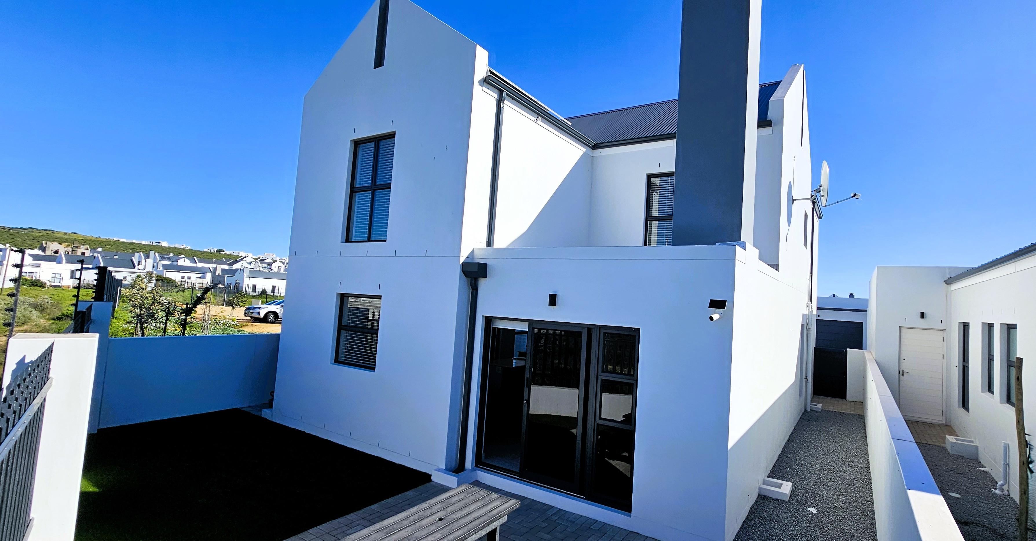 Image 4 of 6
