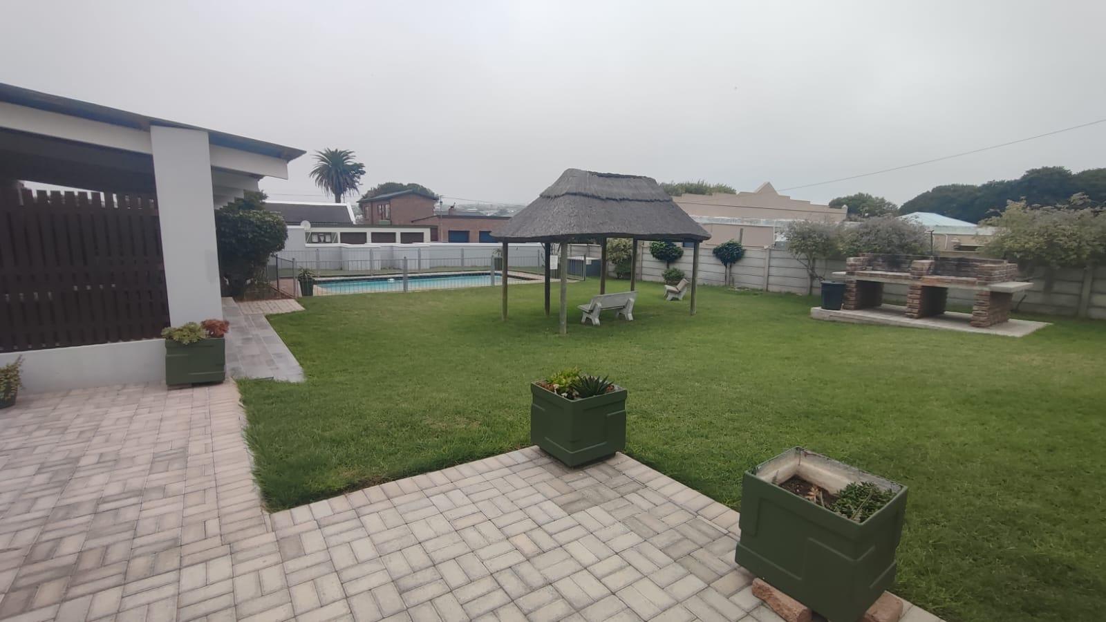Image 2 of 6